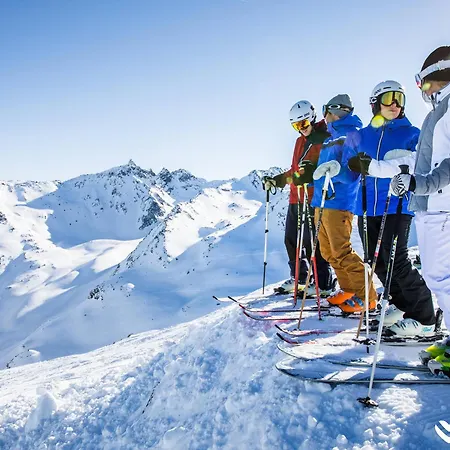 Apartment 2 Pieces Skis Aux Pieds Avec Parking Et Seche-chaussures - Fr-1-182-245 Les Allues